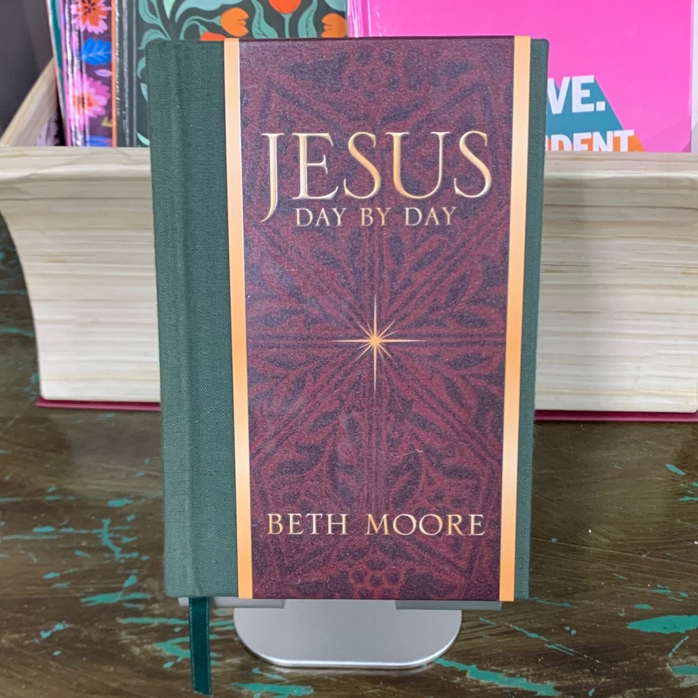 Green and Red 'Jesus Day by Day' Book
